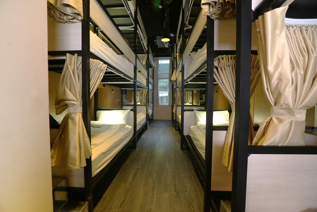 Double Bed in Mixed Dormitory